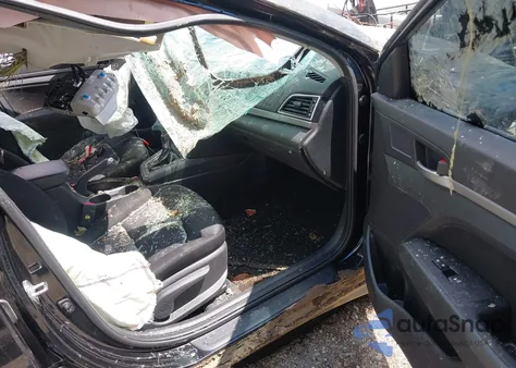 2017 Hyundai Elantra Value Edition из США, поврежденный, VIN KMHD84LF9HU359011